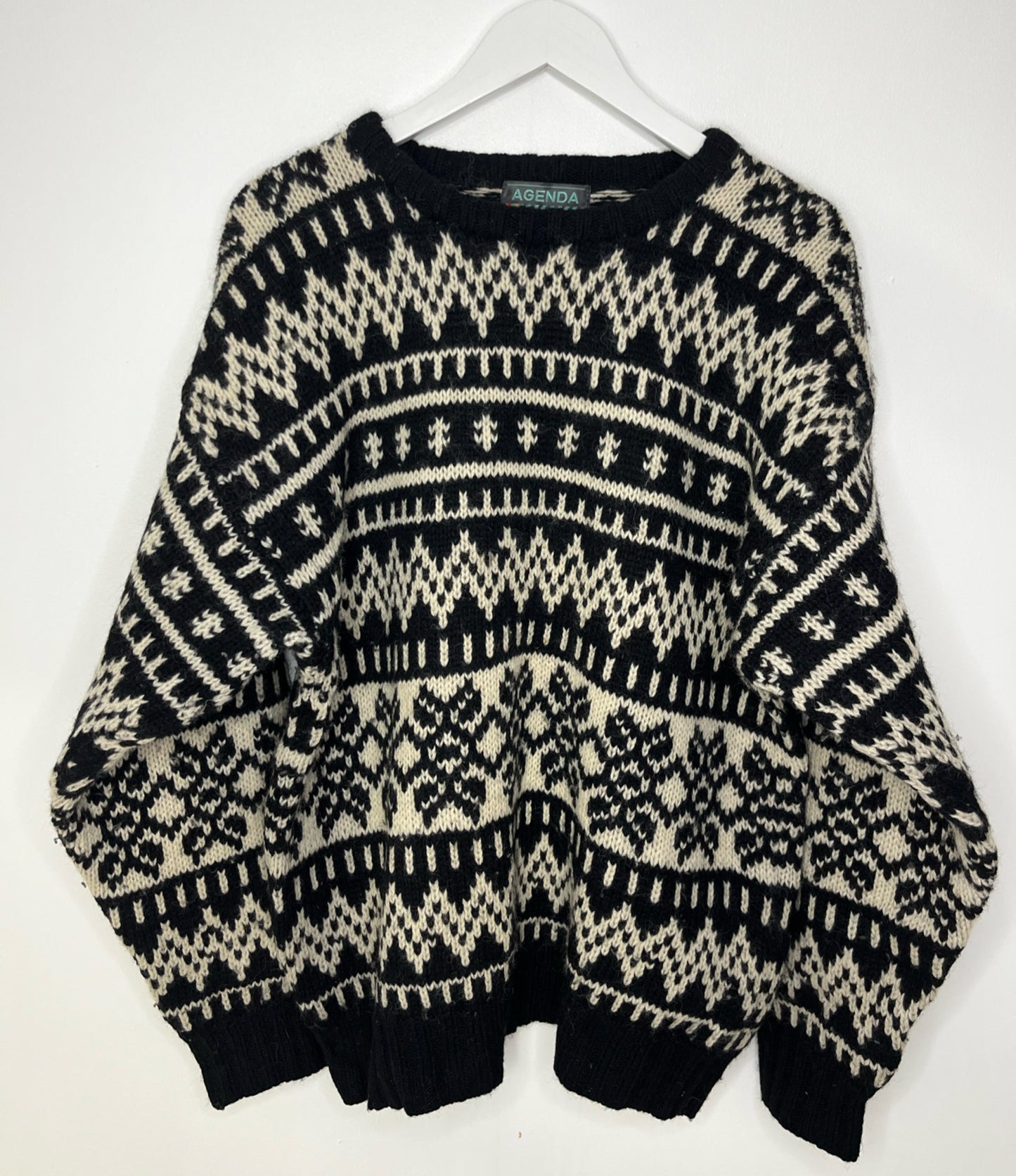 Monochrome Wool Patterned Jumper